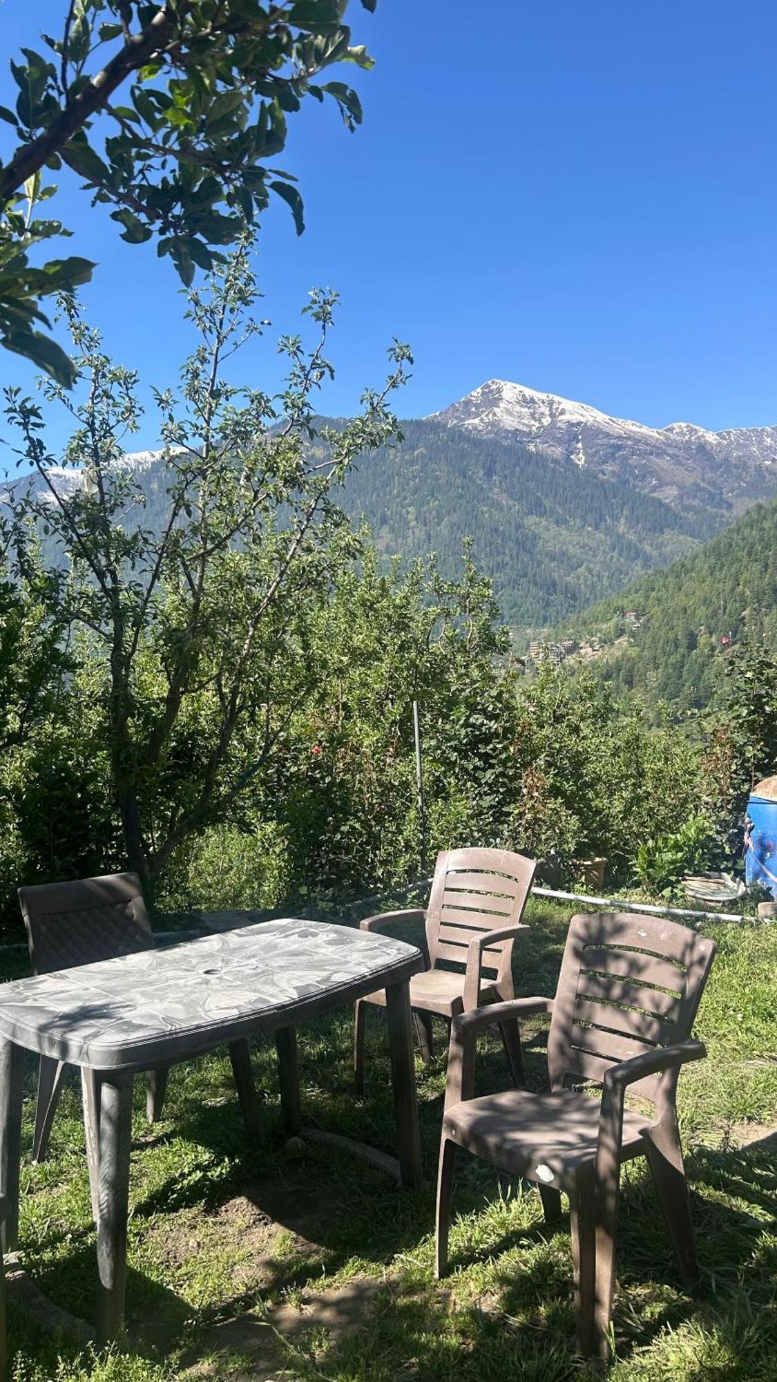Sunface Homestay Manāli Buitenkant foto