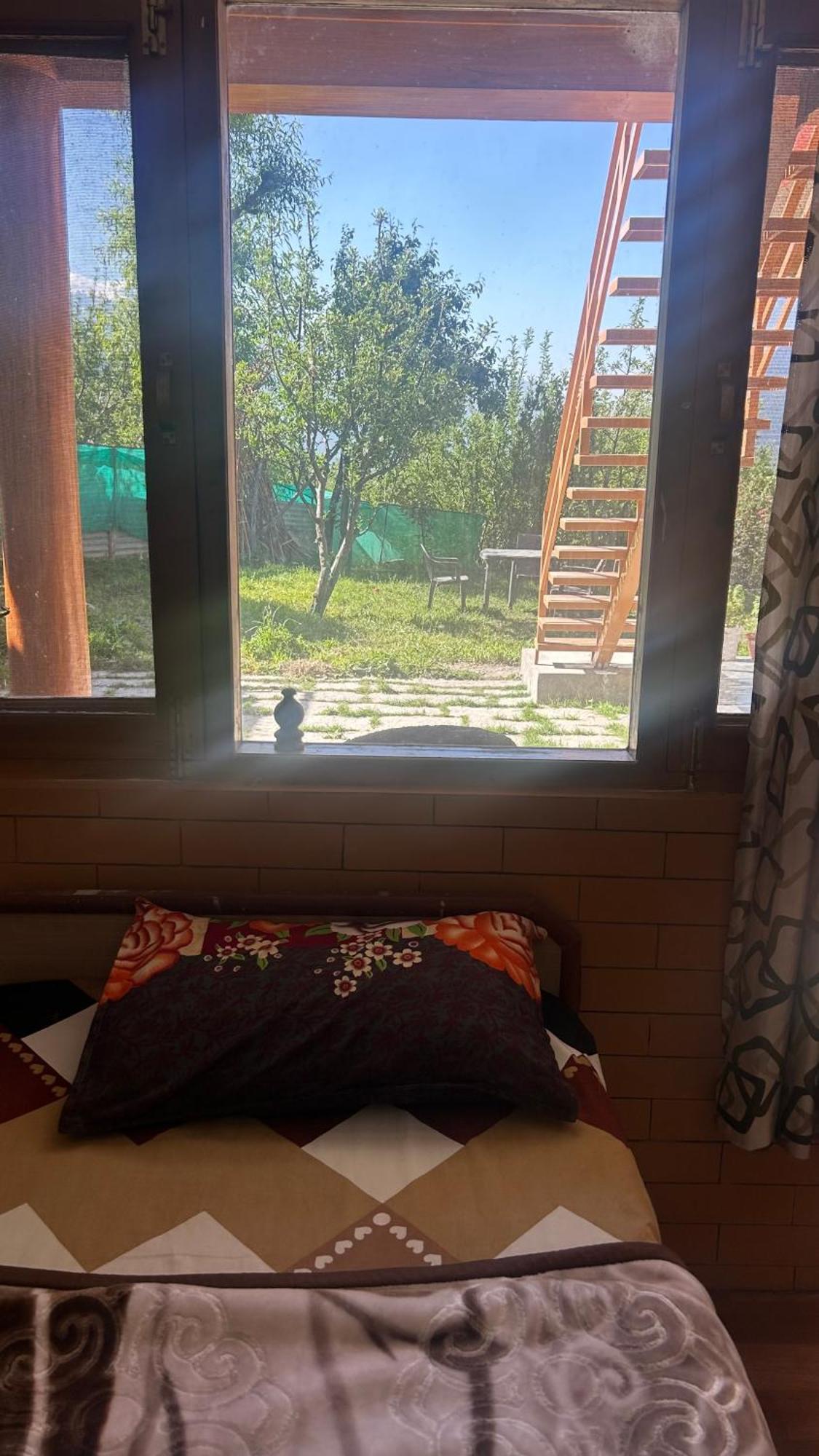 Sunface Homestay Manāli Buitenkant foto