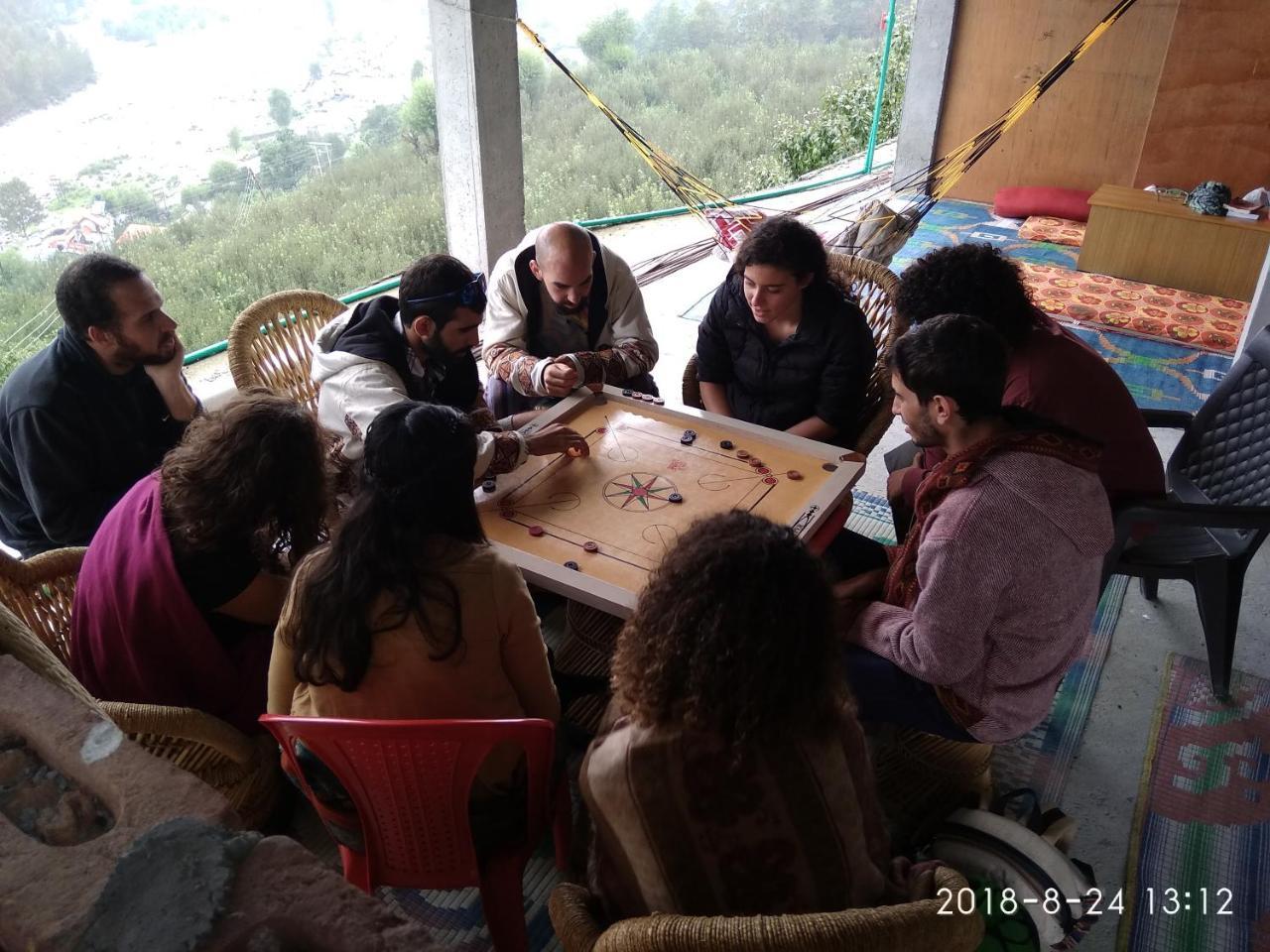 Sunface Homestay Manāli Buitenkant foto