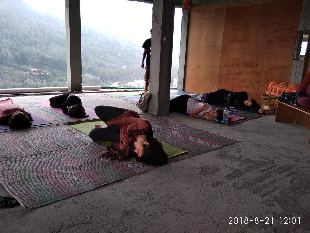 Sunface Homestay Manāli Buitenkant foto